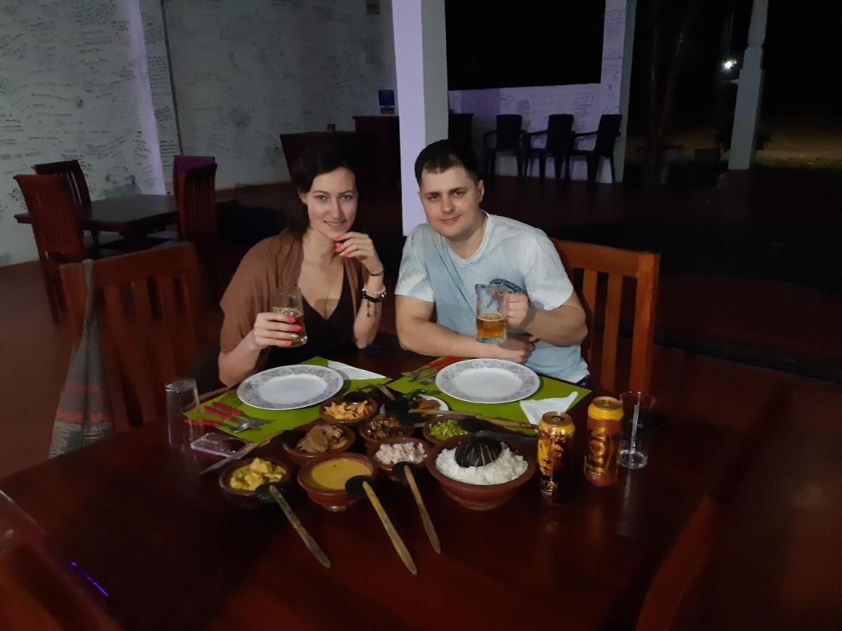 Banana Rest Sigiriya Panzió Kültér fotó